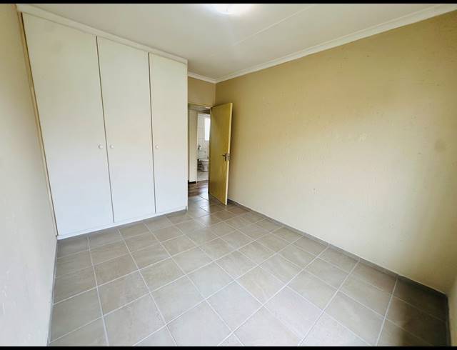 2 BEDROOM APARTMENT FOR SALE IN BRENTWOOD PARK